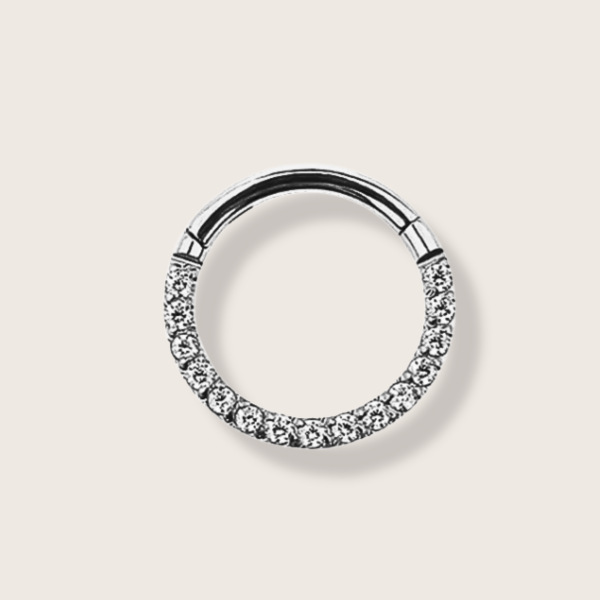 Piercing Glowin – Image 2