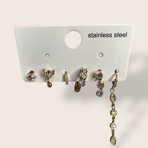 Un lot de boucles d’oreilles
Ékla